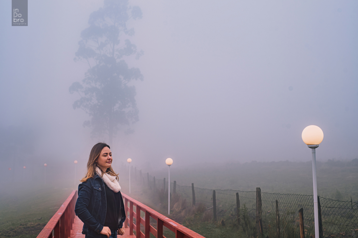 ensaio pessoal; ensaio feminino; ensaio mulher; ensaio em Gramado; rs; vila gramado; ensaio cabana; ensaio externo; ensaio ar livre.