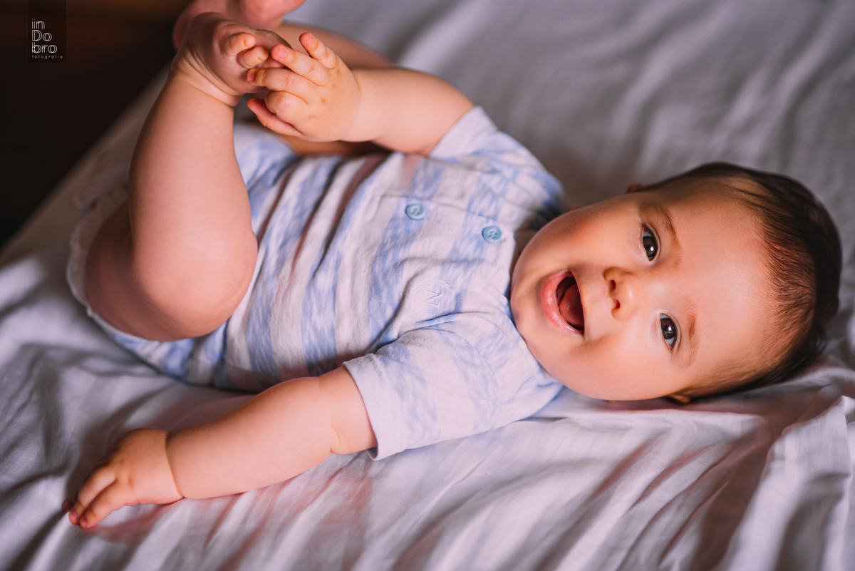 ensaio infantil; ensaio bebê; acompanhamento bebê; acompanhamento mensal; liam; 4 meses; ensaio em casa; ensaio em dois irmãos; rs.