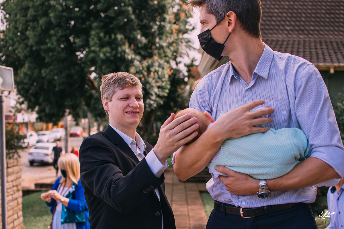 batizado; infantil; 2 meses; dois irmãos; rs; benjamin; batizado luterano.