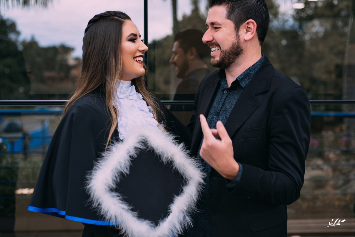 formatura; graduação; bacharel em administração; formatura faccat; taquqra; rs; festa de formatura; ensaio de formatura; prova de toga.