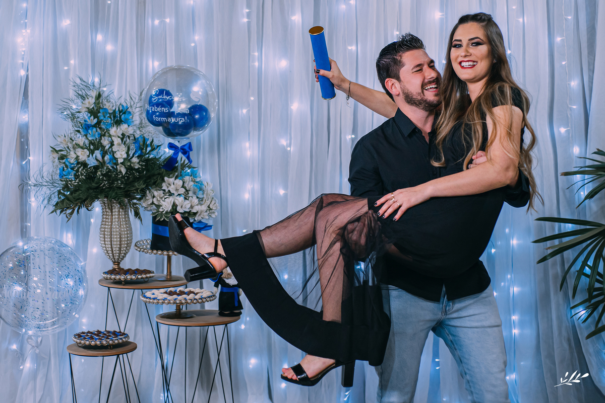 formatura; graduação; bacharel em administração; formatura faccat; taquqra; rs; festa de formatura; ensaio de formatura; prova de toga.