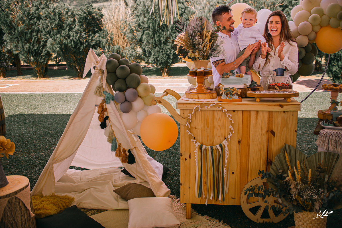 pedro; 1 aninho; aniversário infantil; aniversário de um ano; piccadilly; ensaio família; taquara; rs.