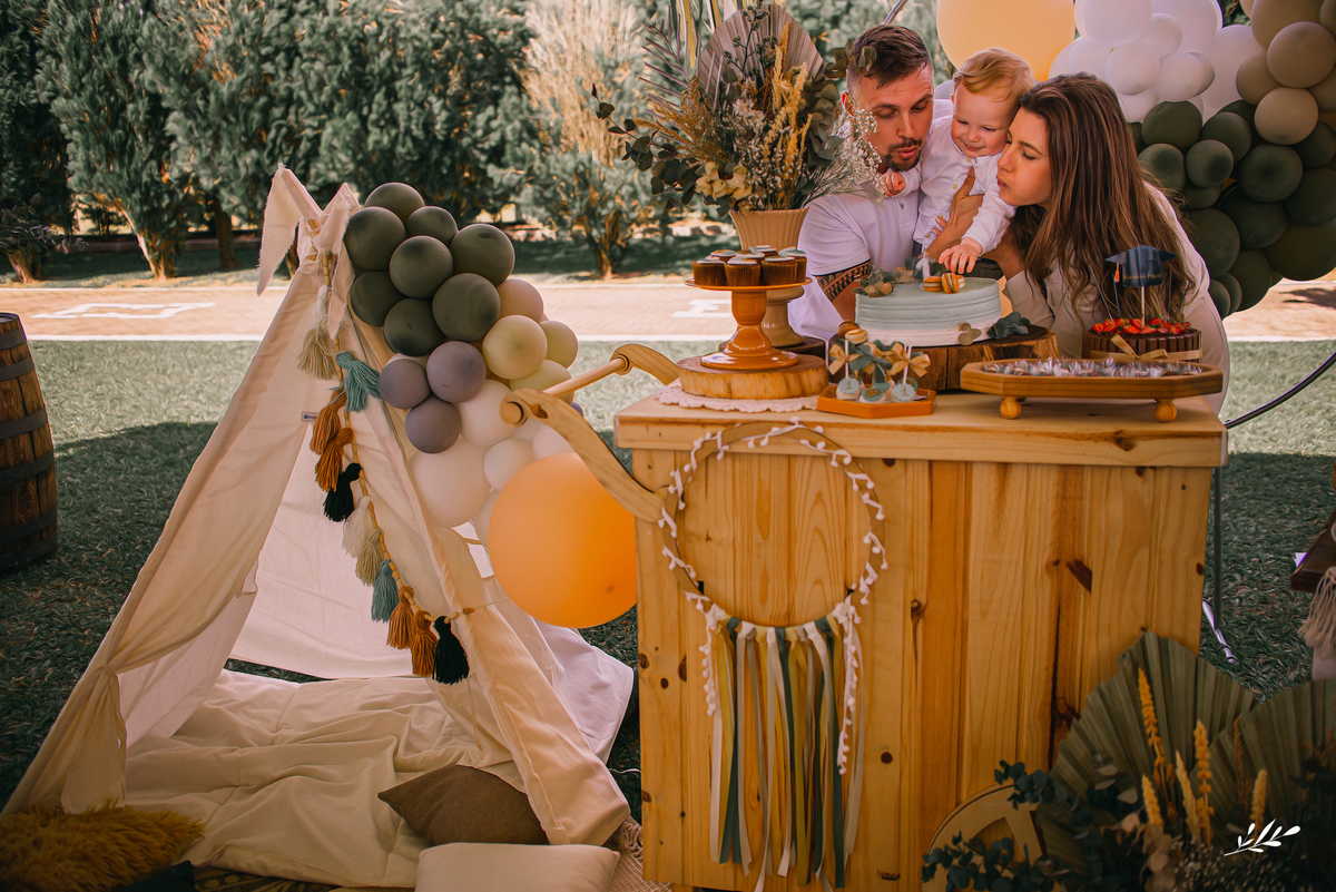 pedro; 1 aninho; aniversário infantil; aniversário de um ano; piccadilly; ensaio família; taquara; rs.