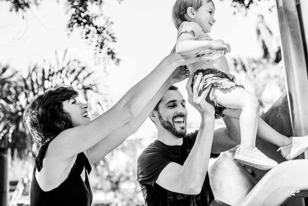 ensaio família; ensaio infantil; 1 ano; ensaio em rolante; pracinha; praça matriz de rolante.