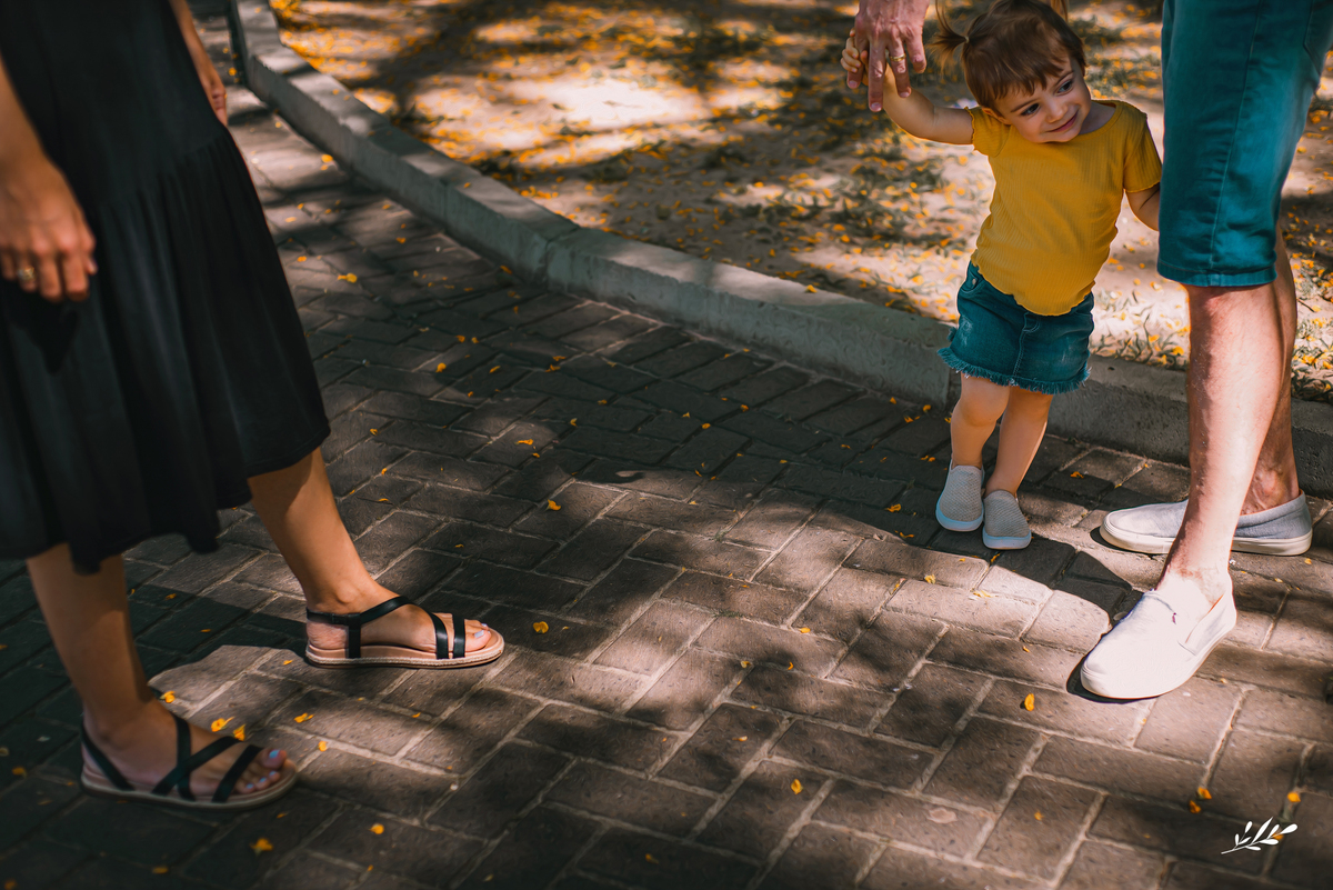 ensaio família; ensaio infantil; 1 ano; ensaio em rolante; pracinha; praça matriz de rolante.