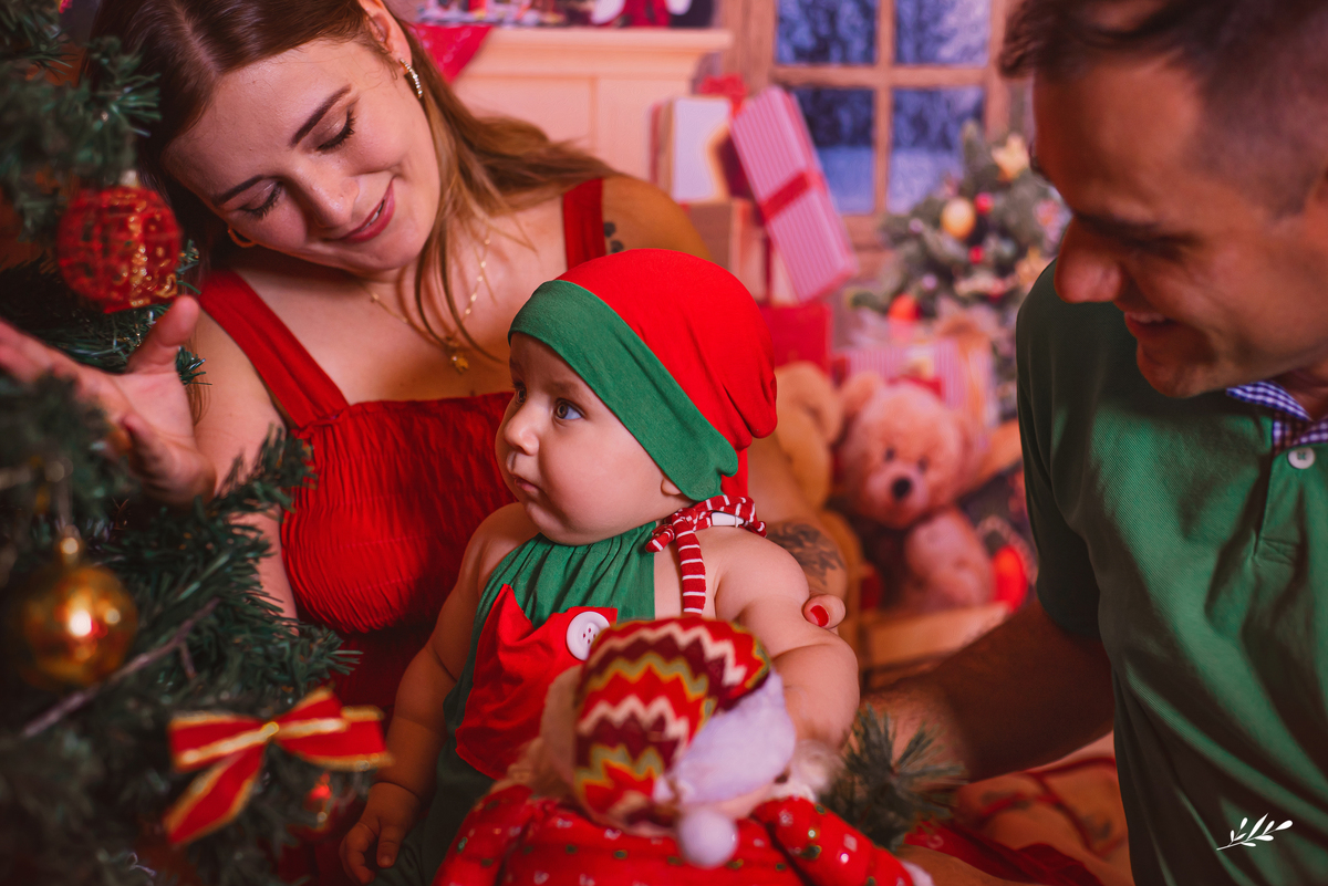 acompanhamento mensal; acompanhamento infantil; ensaio de natal; ensaio em casa; ensaio bebê; benício; 6 meses; seis meses; ensaio família; ensaio criança; ensaio em nova santa rita; rs.