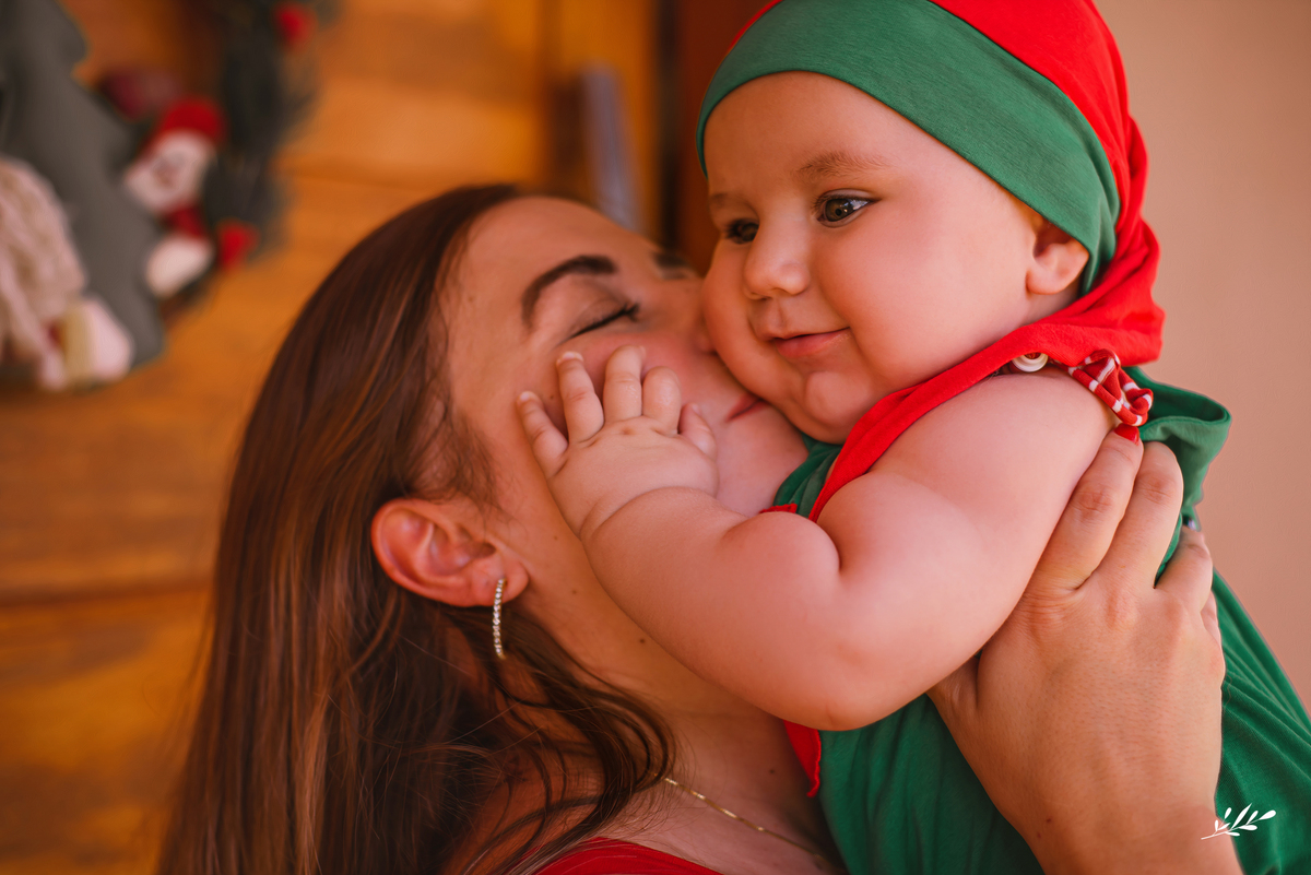 acompanhamento mensal; acompanhamento infantil; ensaio de natal; ensaio em casa; ensaio bebê; benício; 6 meses; seis meses; ensaio família; ensaio criança; ensaio em nova santa rita; rs.