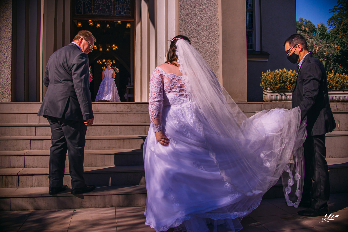 casamento; casamento religioso; making of noivo; making of noiva; casamento em rolante; casamento em riozinho; rs; casamento luterano; casamento católico; festa de casamento.