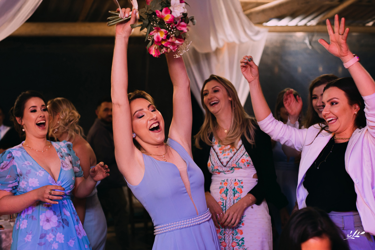 casamento; casamento religioso; making of noivo; making of noiva; casamento em rolante; casamento em riozinho; rs; casamento luterano; casamento católico; festa de casamento.