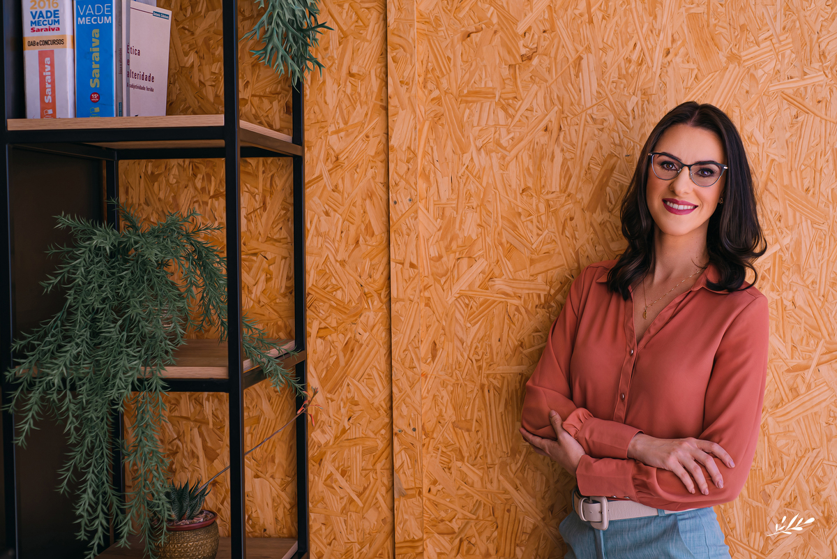 ensaio profissional; ensaio corporativo; ensaio advogada; ensaio escritório; retrato profissional; retrato empresa; retrato corporativo; ensaio em rolante; rs.