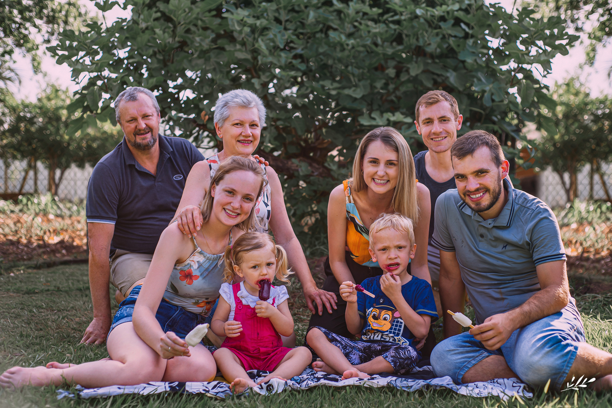 ensaio família; ensaio infantil; ensaio 2 aninhos; ensaio em casa; ensaio interior; ensaio externo; ensaio criança; ensaio em três coroas; rs.