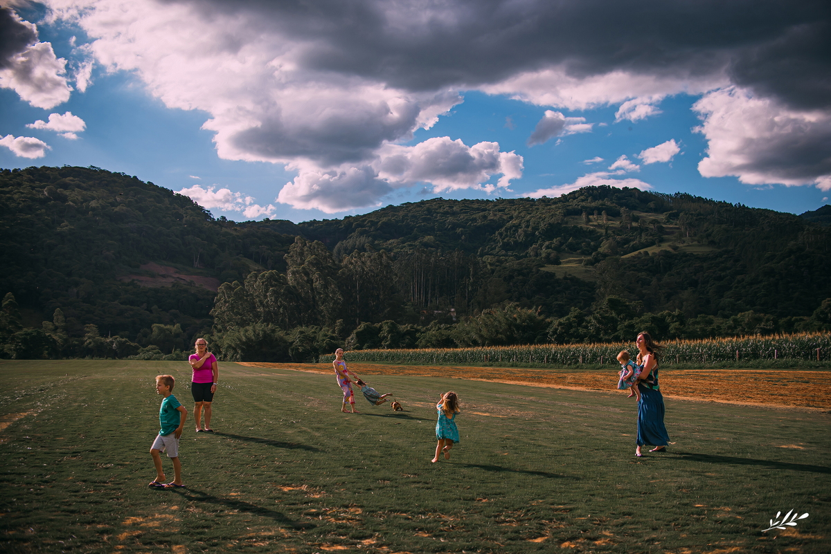 ensaio família; ensaio interior; ensaio em casa; ensaio infantil; ensaio ar livre; ensaio externo; ensaio em rolante; rs.
