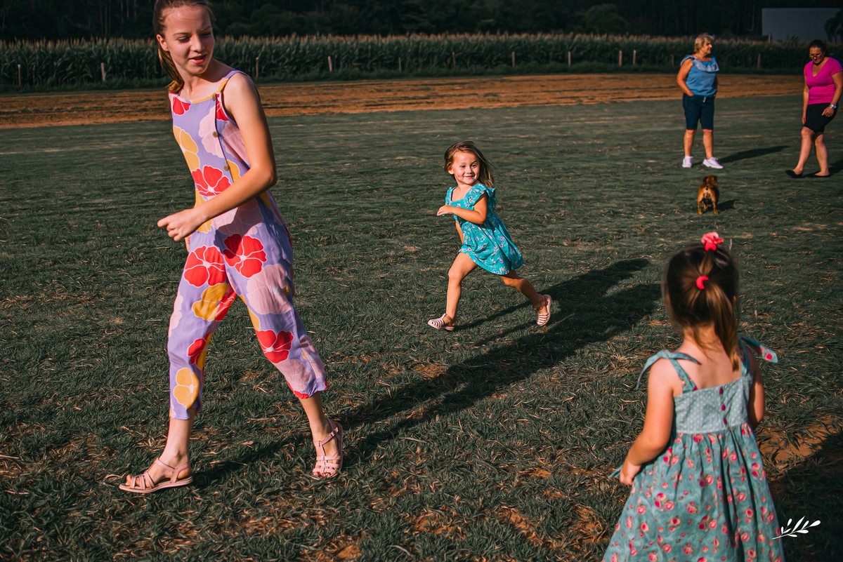 ensaio família; ensaio interior; ensaio em casa; ensaio infantil; ensaio ar livre; ensaio externo; ensaio em rolante; rs.