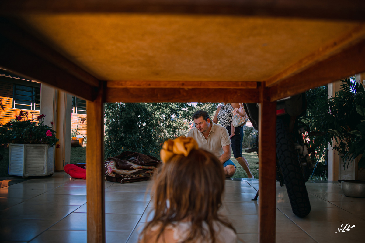 aniversário infantil; 3 anos; ensaio 3 anos; ensaio infantil; ensaio família; ensaio em casa; ensaio em rolante; rs.