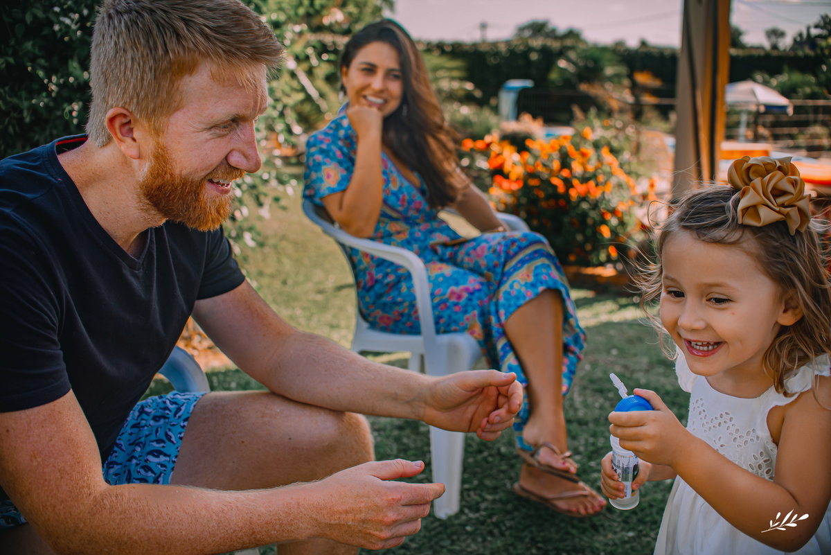 aniversário infantil; 3 anos; ensaio 3 anos; ensaio infantil; ensaio família; ensaio em casa; ensaio em rolante; rs.