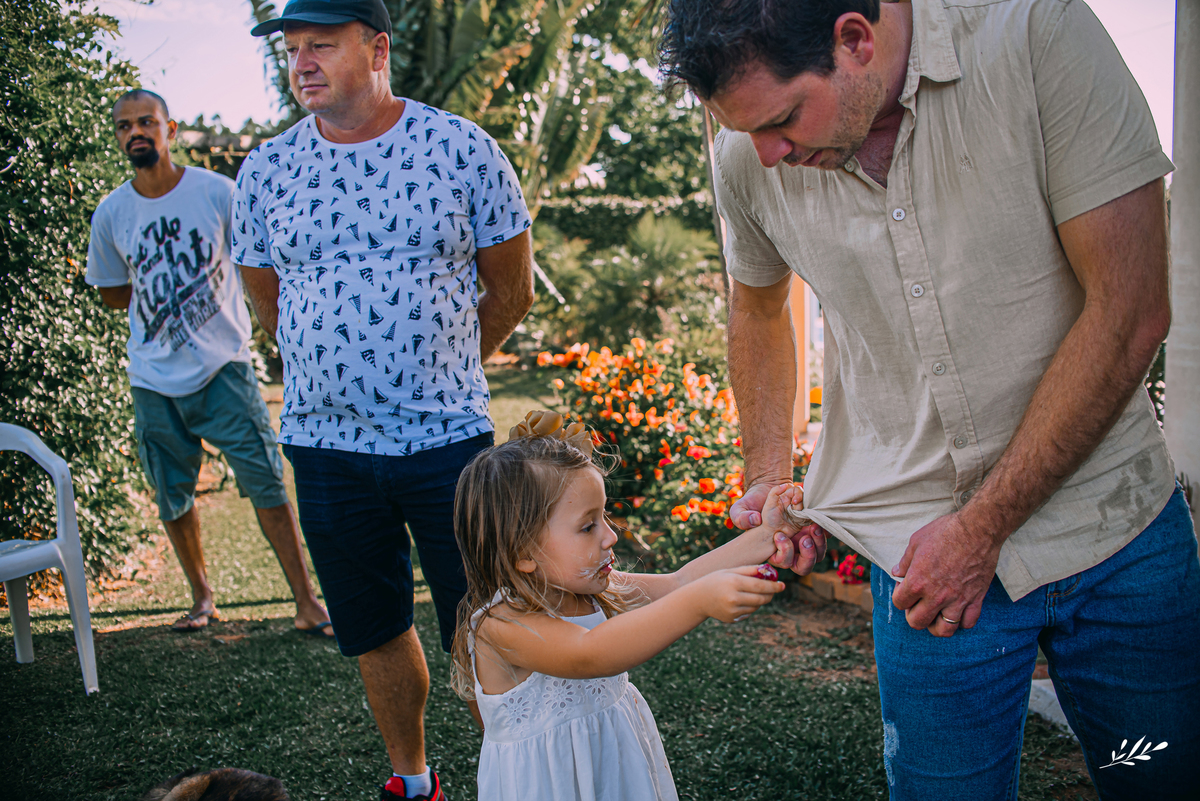 aniversário infantil; 3 anos; ensaio 3 anos; ensaio infantil; ensaio família; ensaio em casa; ensaio em rolante; rs.