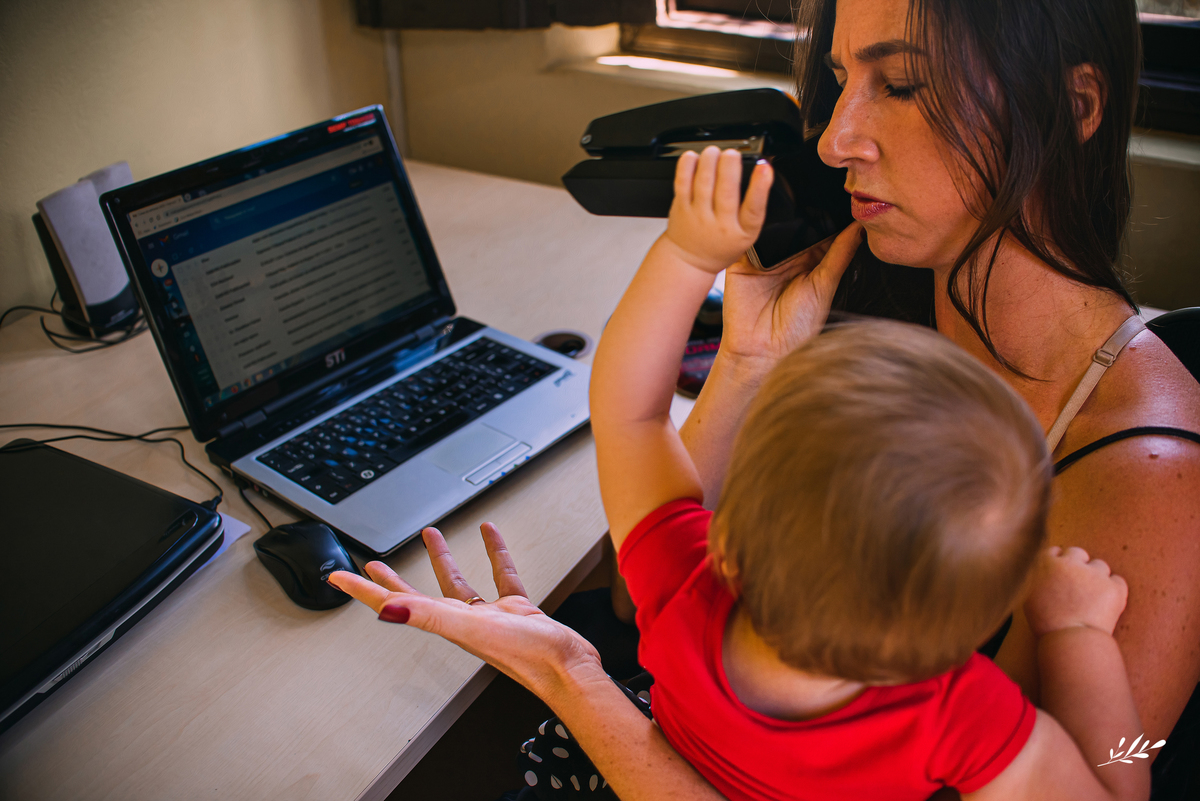Ensaio documental; documental; dia a dia mãe advogada.