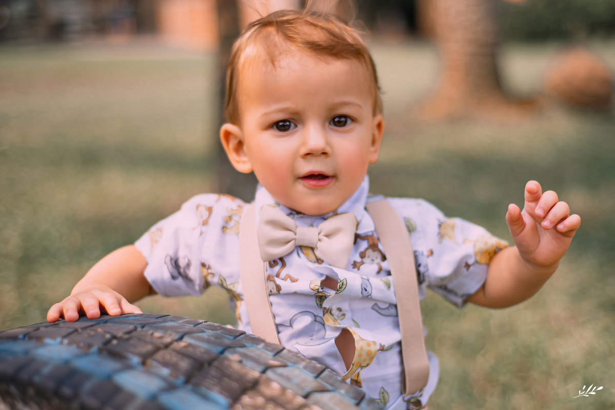 Ensaio infantil; ensaio em casa; ensaio criança; smash the cake; ensaio um ano; ensaio um aninho; festa na selva; ensaio de família.