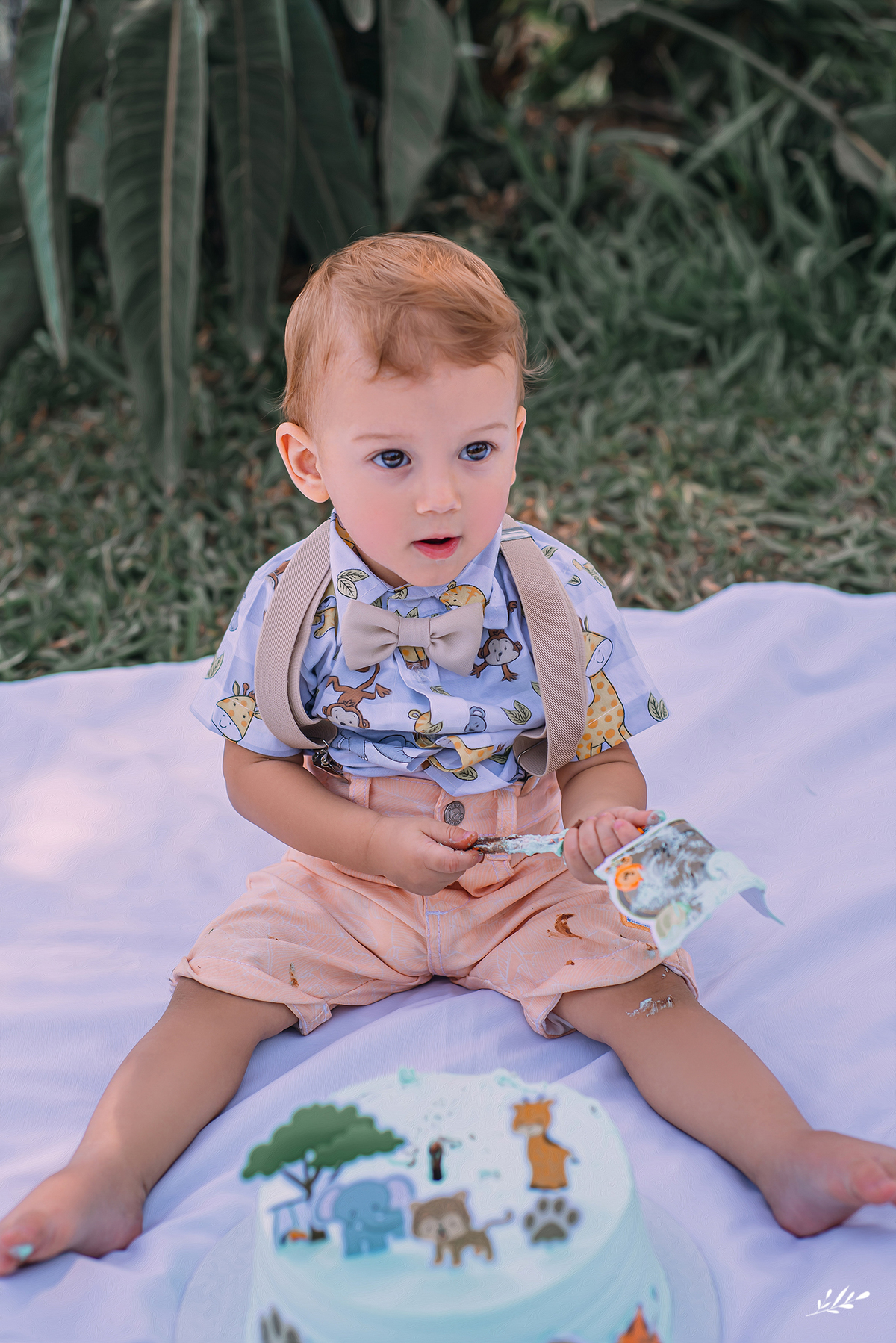 Ensaio infantil; ensaio em casa; ensaio criança; smash the cake; ensaio um ano; ensaio um aninho; festa na selva; ensaio de família.