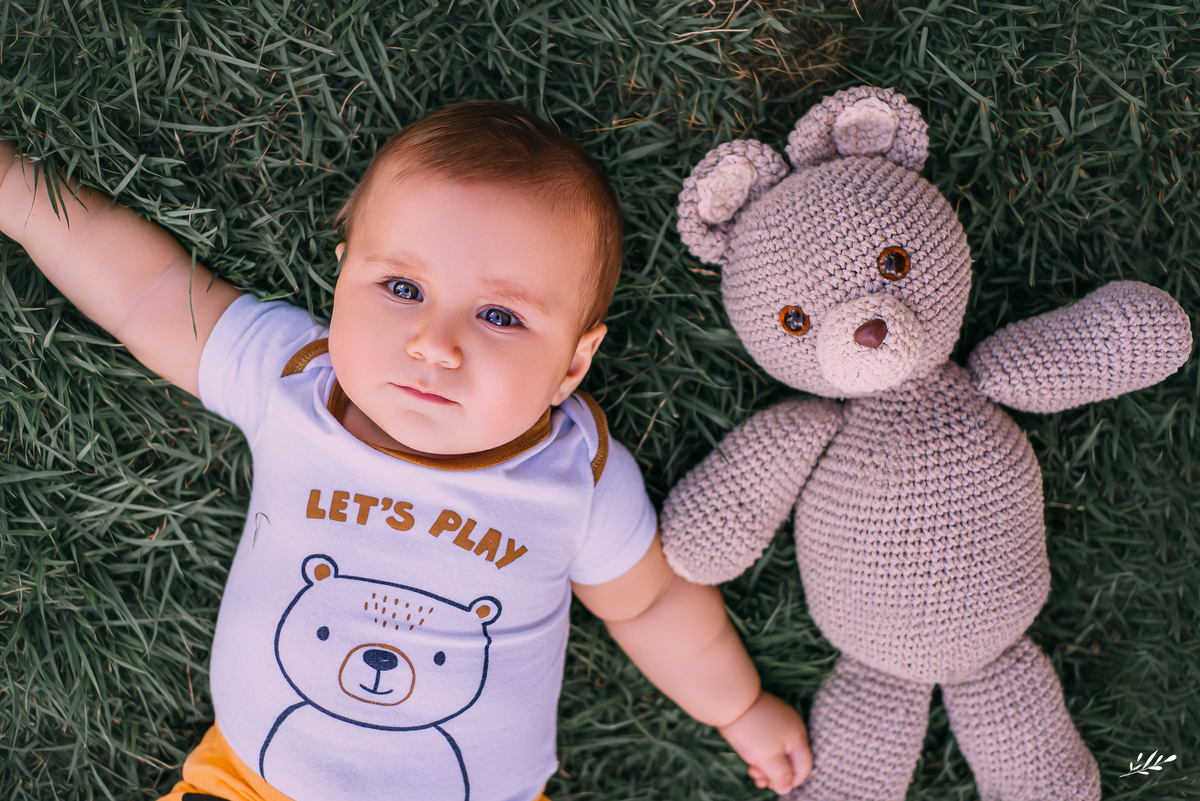 Ensaio bebê; ensaio infantil; ensaio em casa; ensaio na piscina; acompanhamento mensal do bebê; ensaio 8 meses.