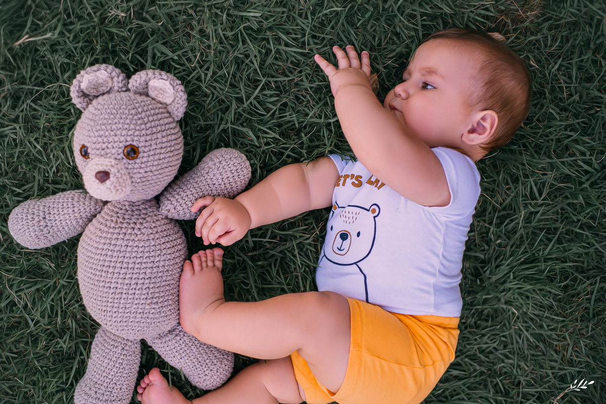 Ensaio bebê; ensaio infantil; ensaio em casa; ensaio na piscina; acompanhamento mensal do bebê; ensaio 8 meses.
