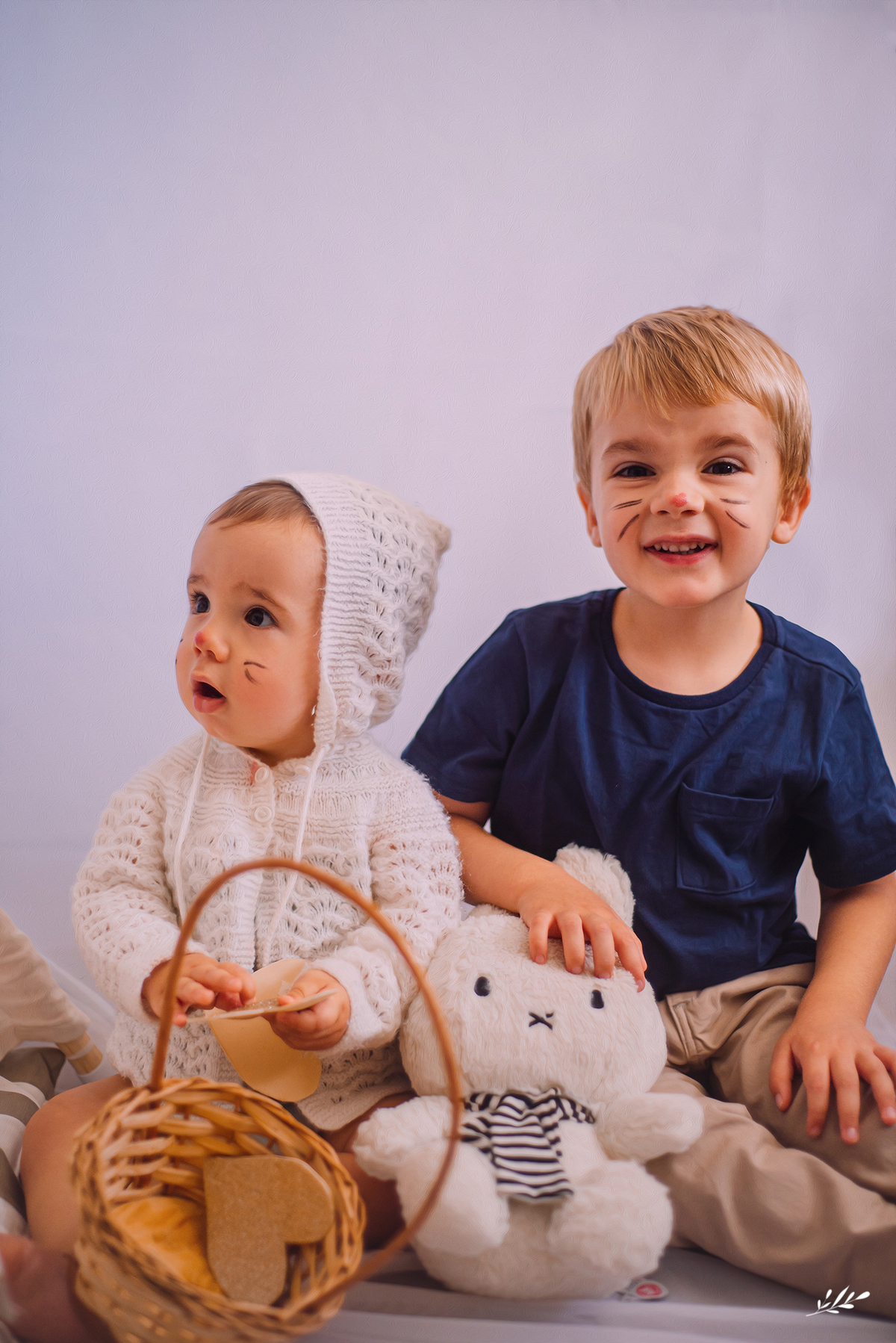 ensaio de páscoa; ensaio páscoa; ensaio em casa; ensaio irmãos; acompanhamento mensal do bebê; 10 meses.