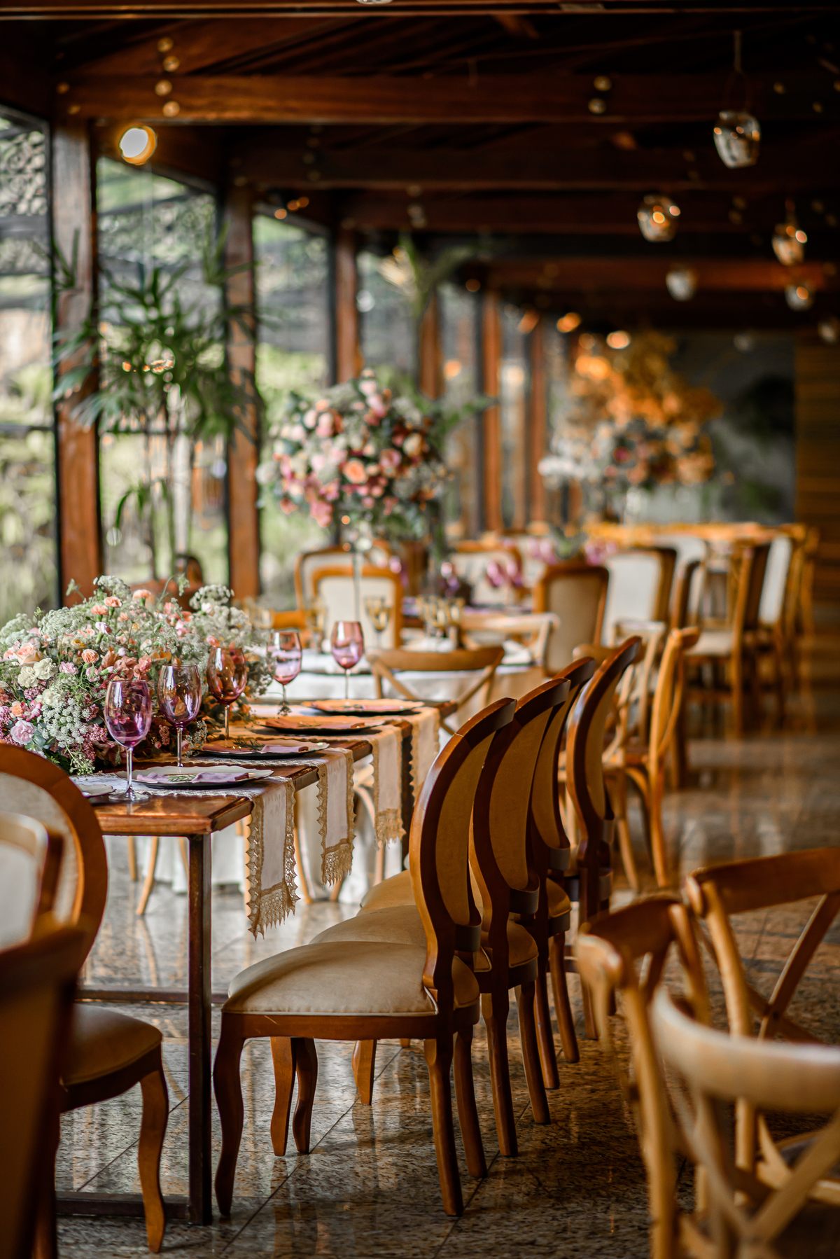 bolo de casamento, vale dos sonhos, casamento, decoração de casamento, flores, decoração em madeira 