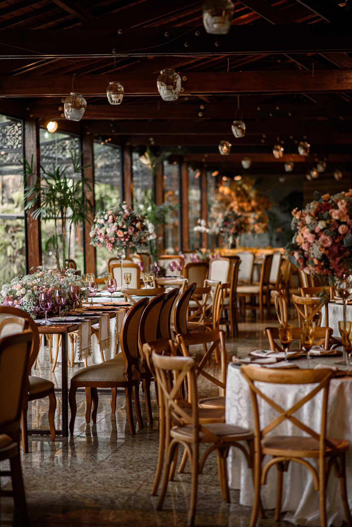 bolo de casamento, vale dos sonhos, casamento, decoração de casamento, flores, decoração em madeira 