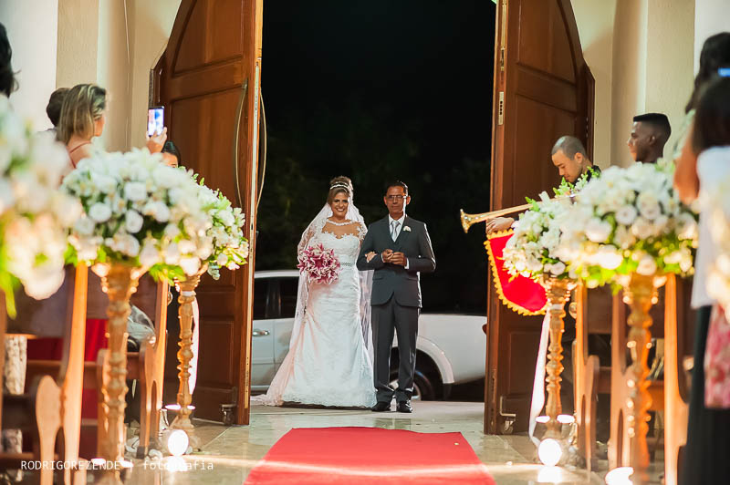 cerimonia capela nossa senhora de fatima jardim guanabara, entrada da noiva