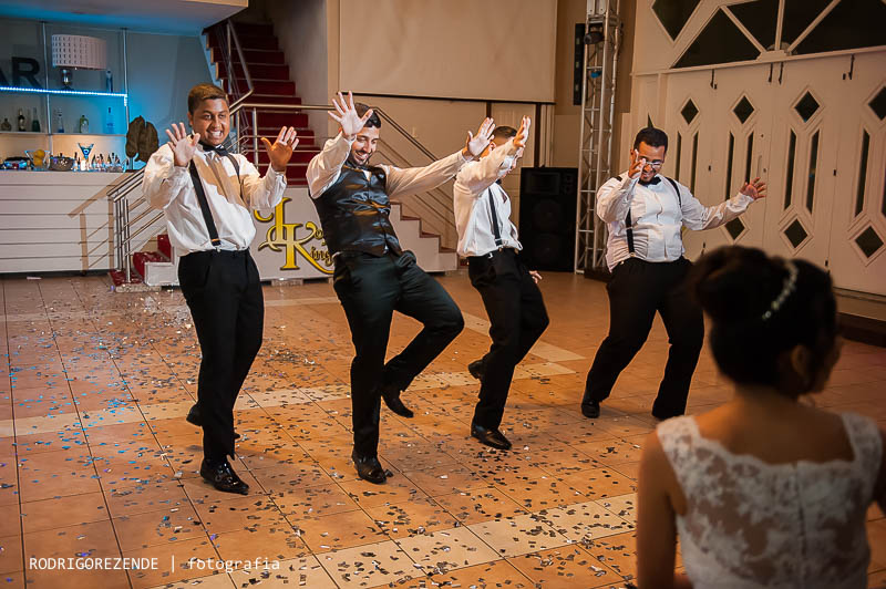 casa de festa, lofty kingdom, noivos, danca casal