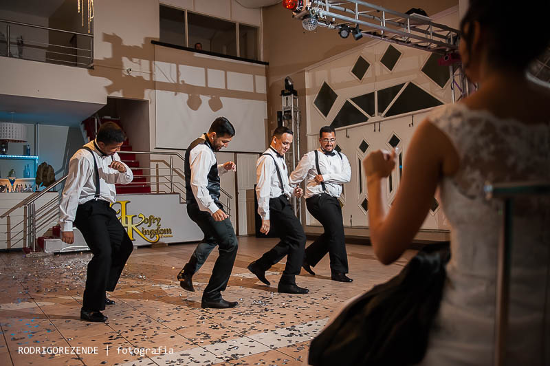 casa de festa, lofty kingdom, noivos, danca casal