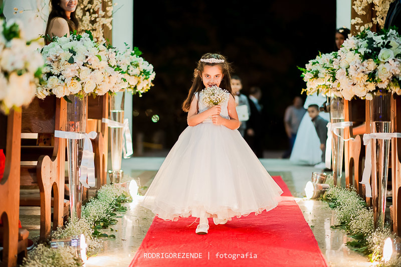 casamento, cerimônia, entrada daminha, igreja nossa senhora de fátima, rodrigo rezende fotografia