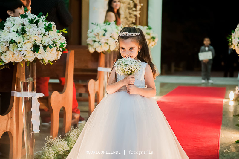 casamento, cerimônia, entrada daminha, igreja nossa senhora de fátima, rodrigo rezende fotografia