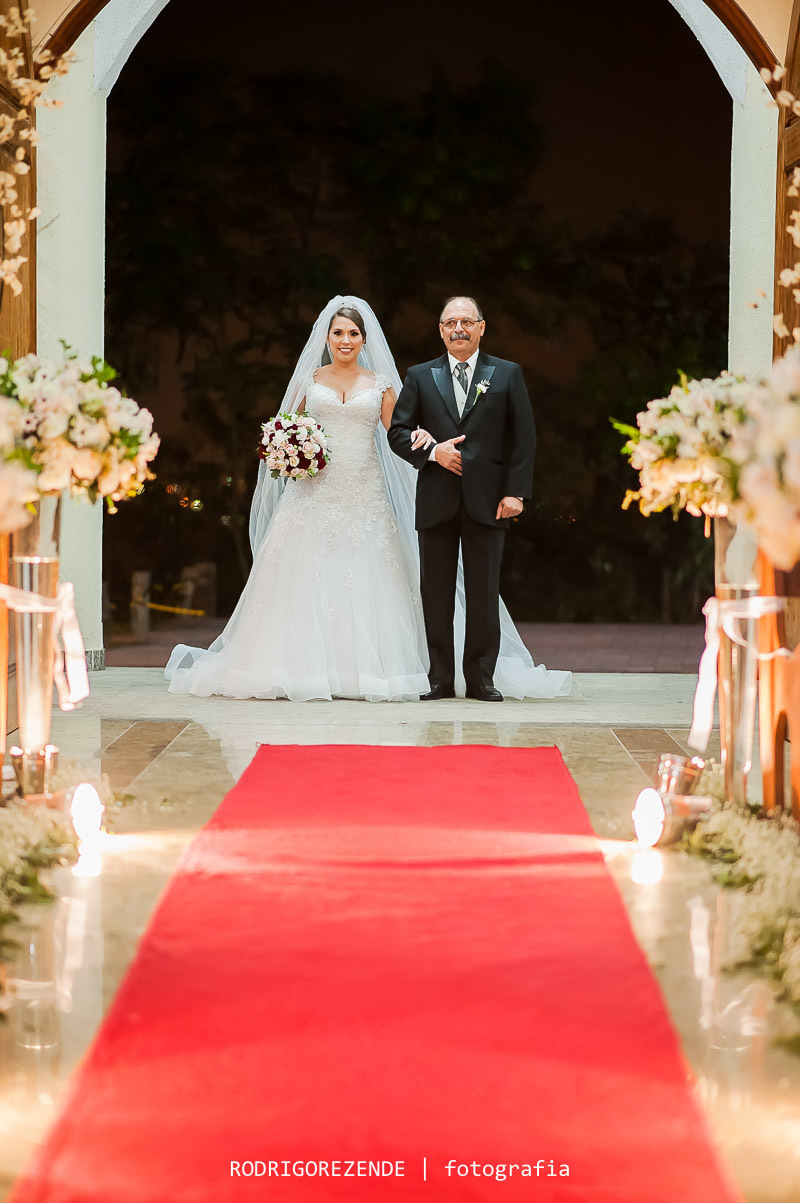 casamento, cerimônia, entrada da noiva, igreja nossa senhora de fátima, rodrigo rezende fotografia