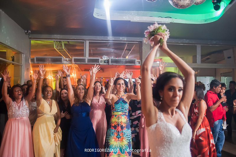 casamento, festa, pista de dança, buquê, aberema 7 festas, rodrigo rezende fotografia