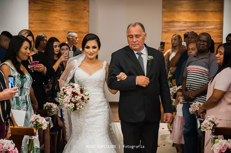 casamento, cerimônia, entrada da noiva, la strada eventos,  rodrigo rezende fotografia