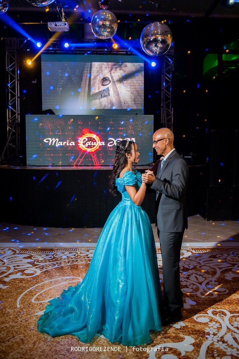 fotos debutante, 15 anos, cinderela, costa do sol