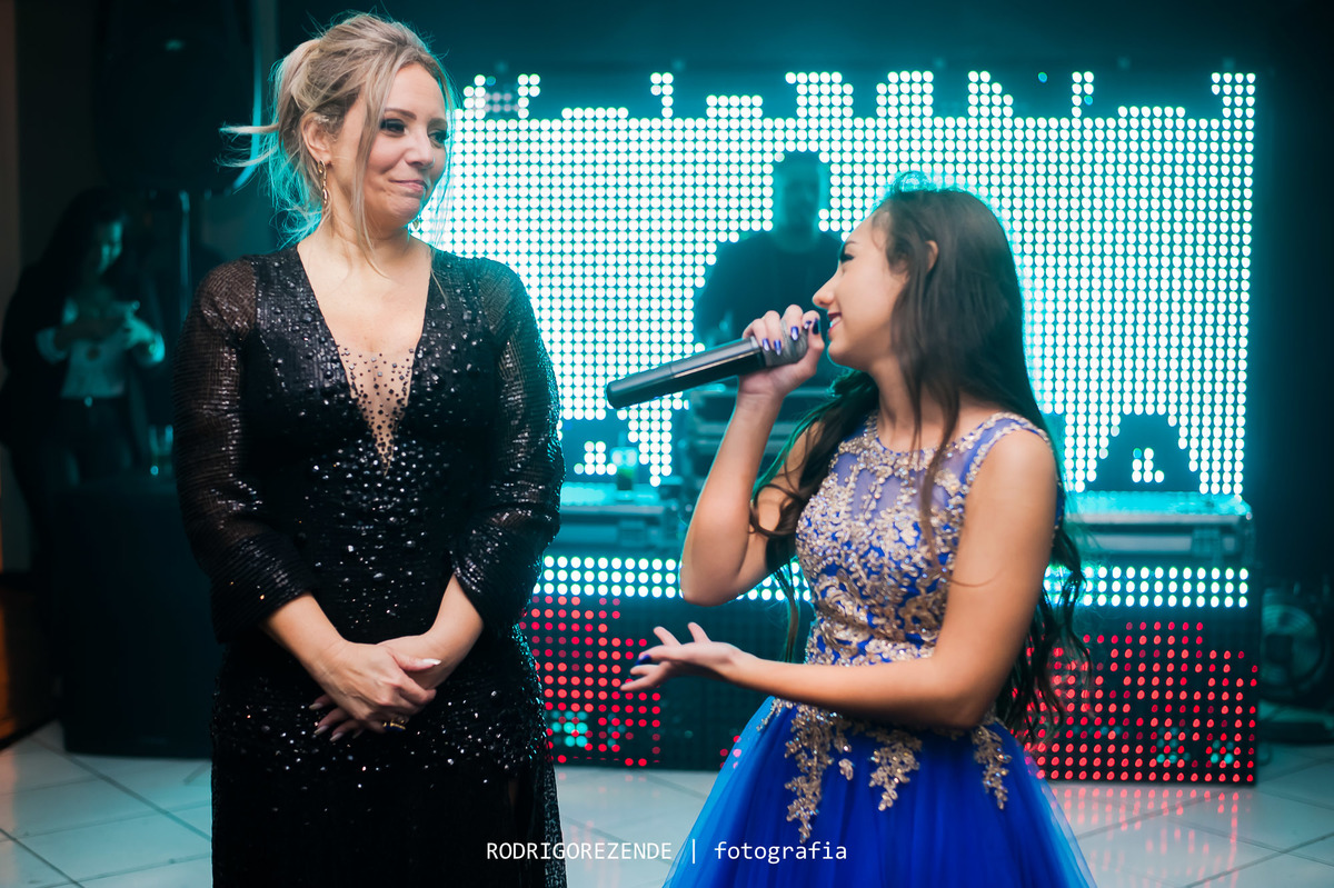 fotos debutante, 15 anos, ambelle casa de festas, pista de dança, rodrigo rezende fotografia