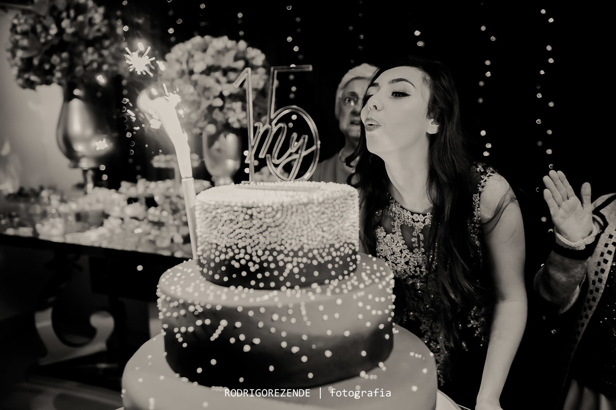 fotos debutante, 15 anos, ambelle casa de festas, parabéns, rodrigo rezende fotografia