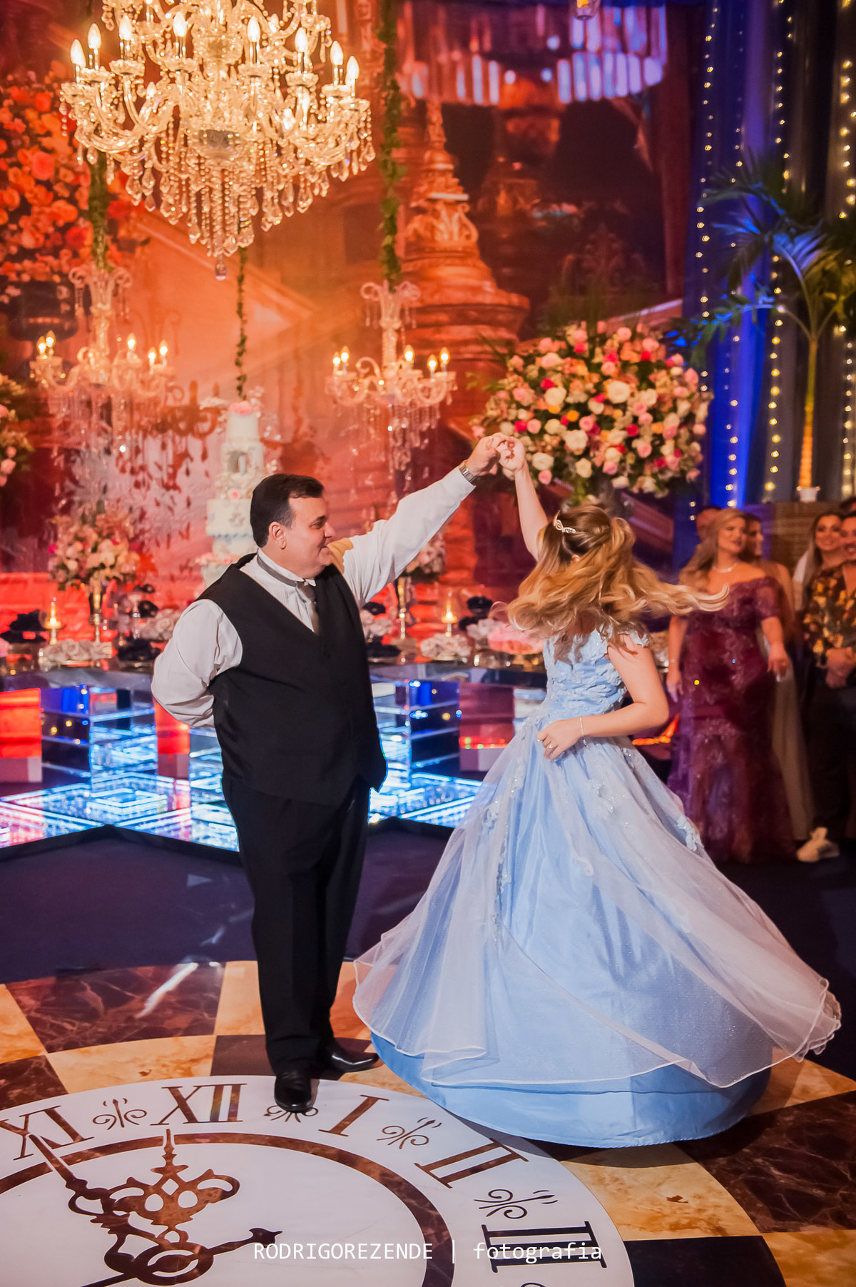 debutante, festa de 15 anos, vila inglesa, valsa, rodrigo rezende fotografia