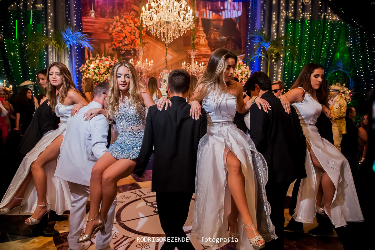 debutante, festa de 15 anos, vila inglesa, valsa, rodrigo rezende fotografia