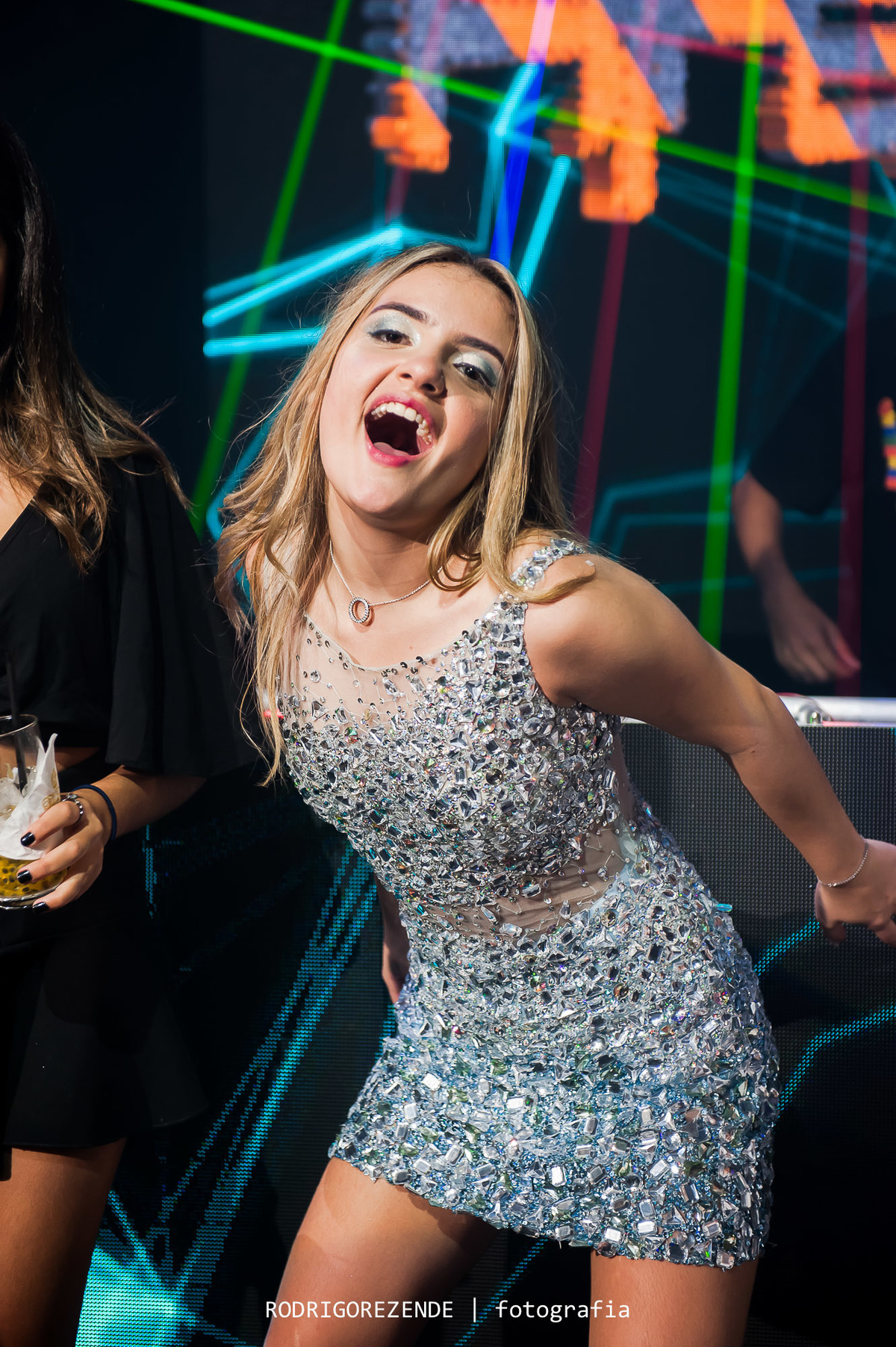 debutante, festa de 15 anos, vila inglesa, pista de dança, balada, hypertronic, rodrigo rezende fotografia