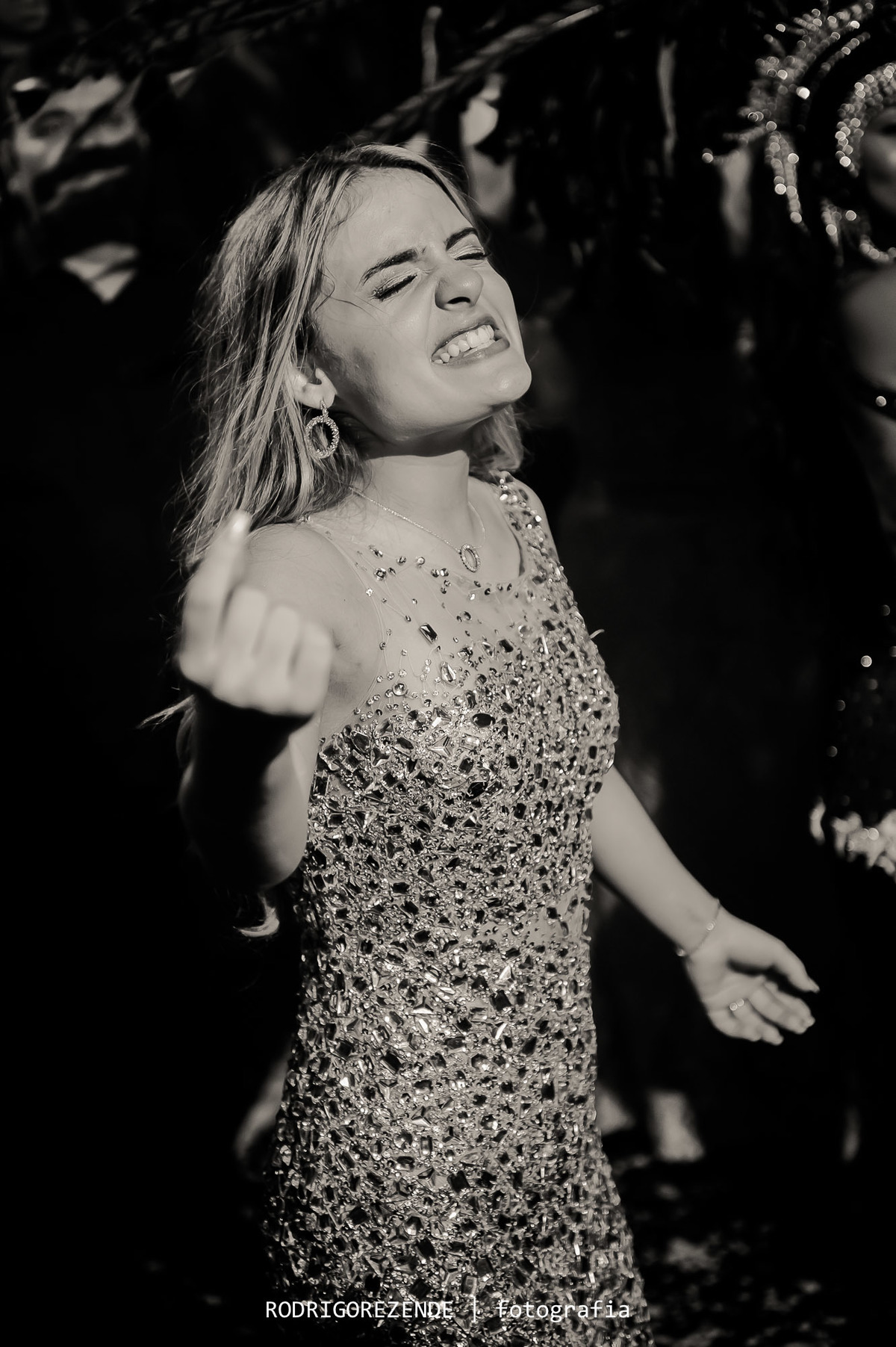 debutante, festa de 15 anos, vila inglesa, pista de dança, balada, portela,  rodrigo rezende fotografia