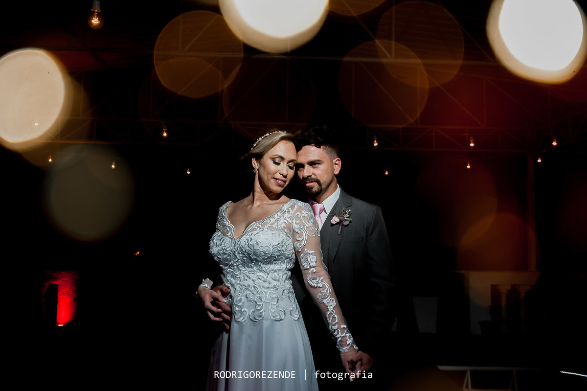 casamento, noivos,  aberema 7 casa de festas, rodrigo rezende fotografia