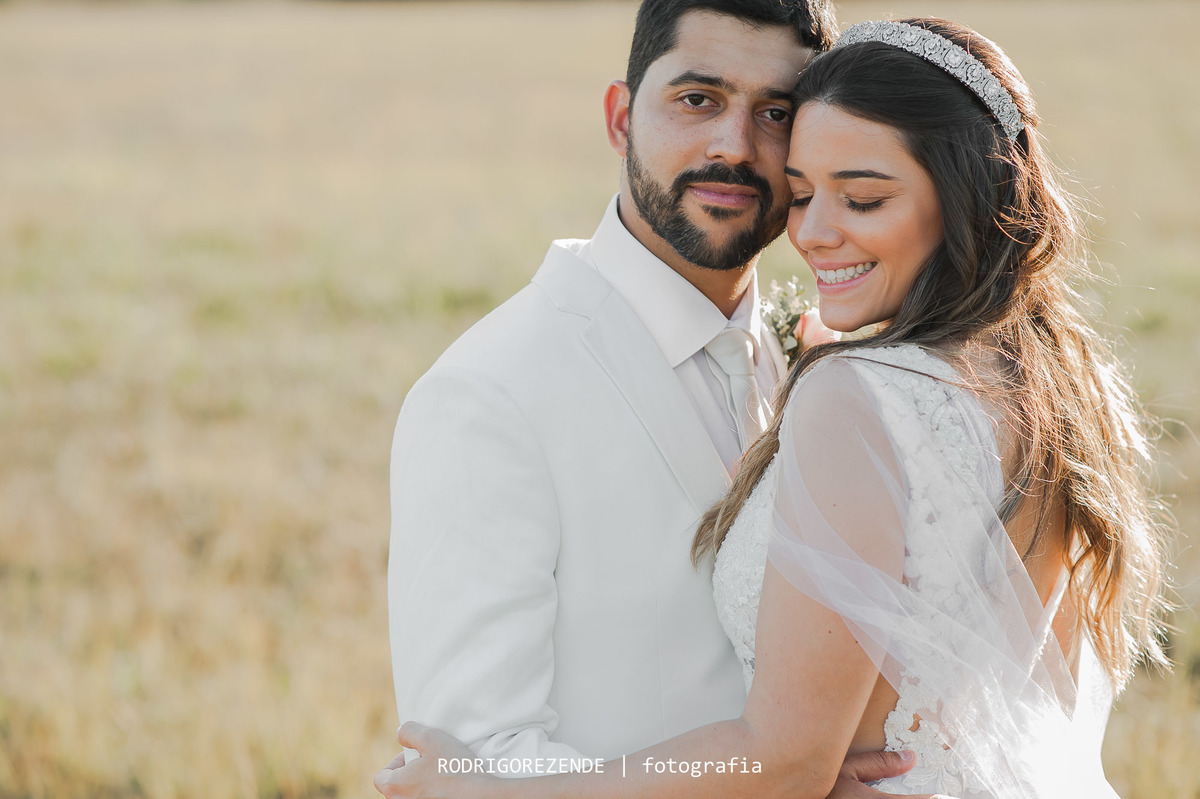 casamento, noivos,  meio do mato eventos,  rodrigo rezende fotografia