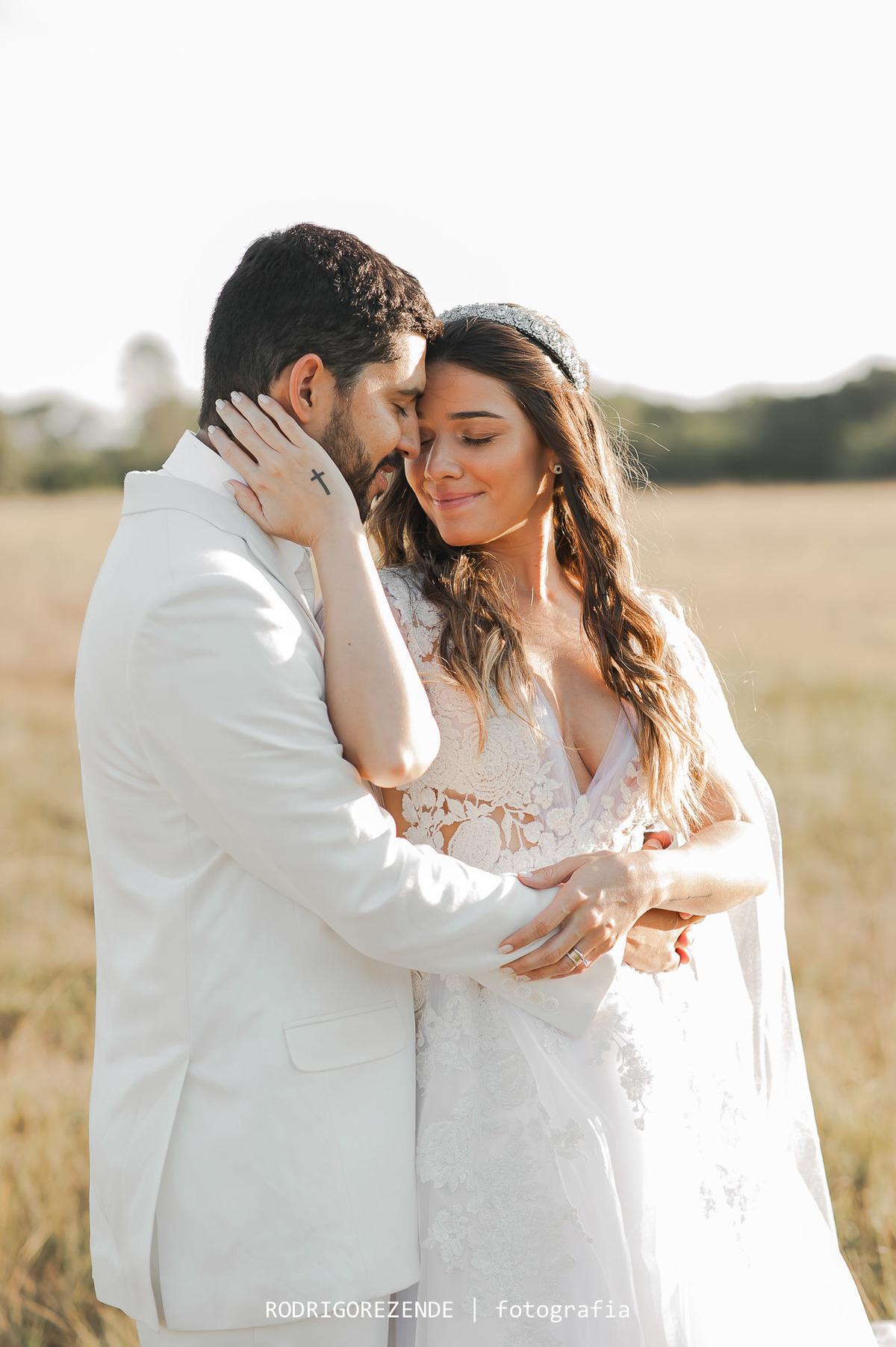 casamento, noivos,  meio do mato eventos,  rodrigo rezende fotografia