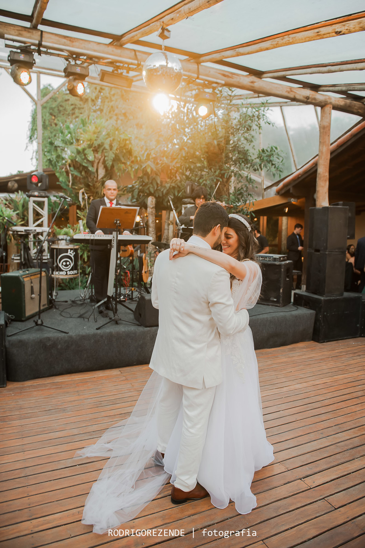 casamento, dança dos noivos, meio do mato eventos,  rodrigo rezende fotografia