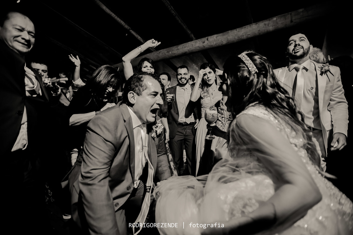 casamento, festa, pista de dança, meio do mato eventos,  rodrigo rezende fotografia