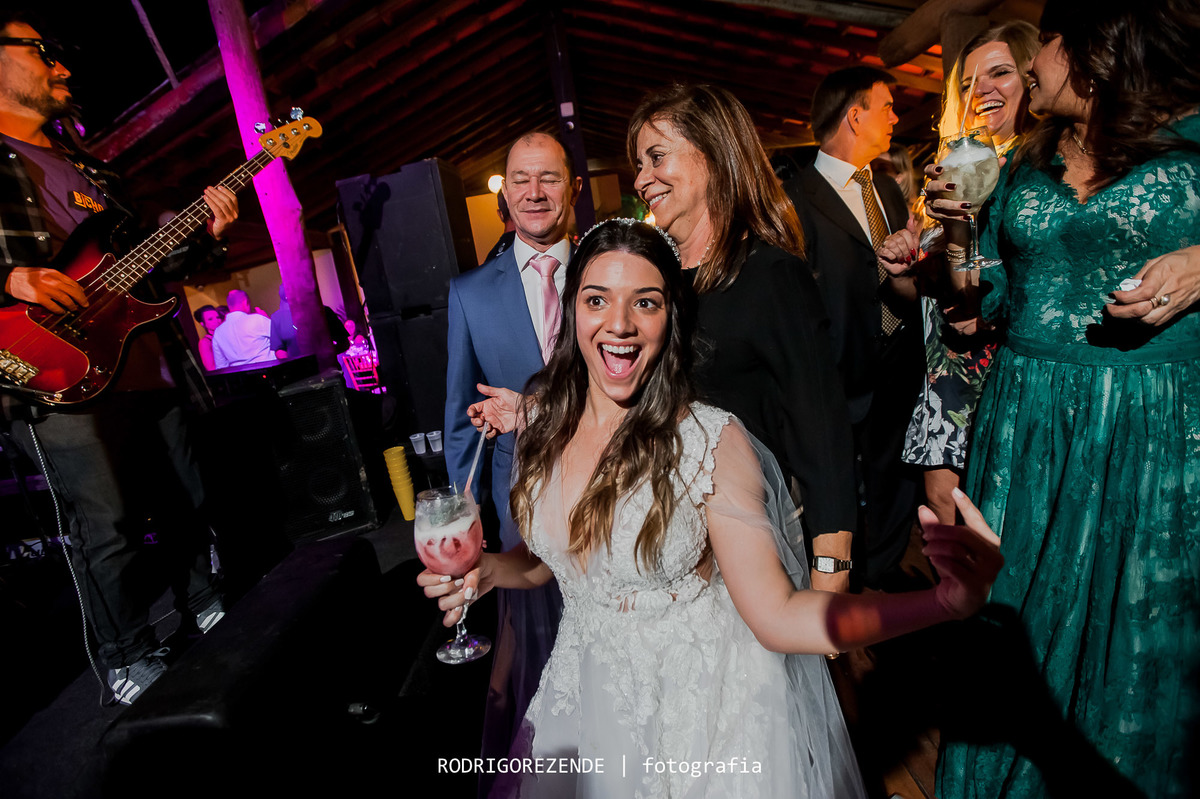 casamento, festa, pista de dança, meio do mato eventos,  rodrigo rezende fotografia