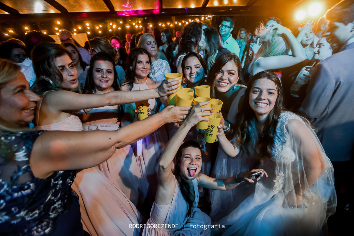 casamento, festa, pista de dança, meio do mato eventos,  rodrigo rezende fotografia